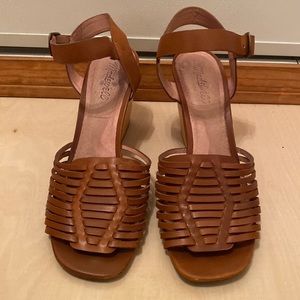 Madewell woven leather heels